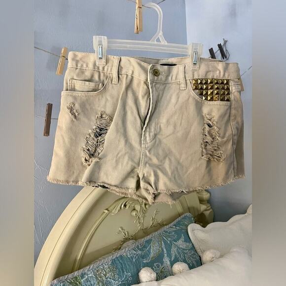 Forever 21 Pants - Forever 21/ Size 30 junior shorts with gold accents!  Really cute on!